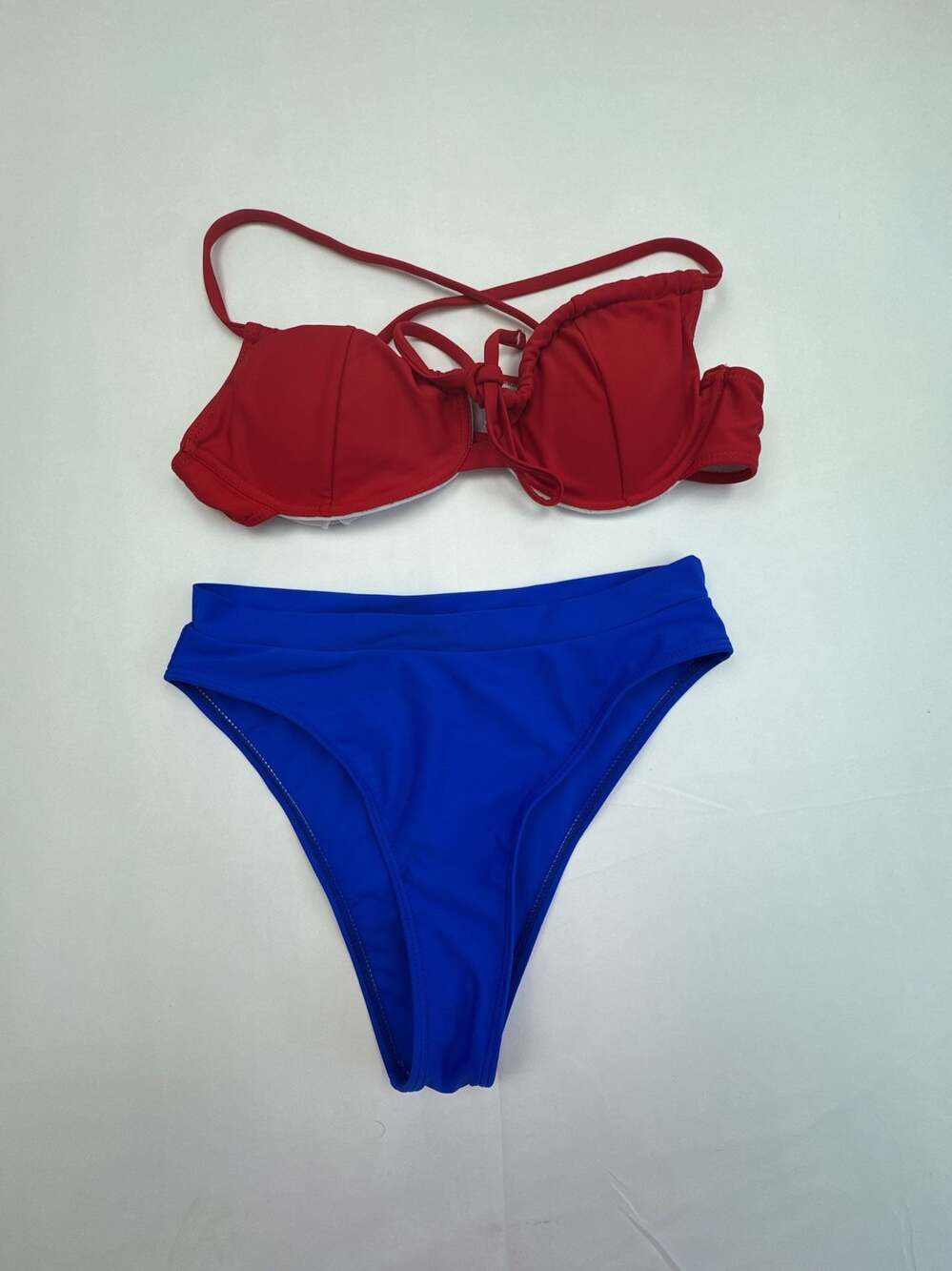 Women's Two-Tone Color Block Bikini Set with Strappy Detail